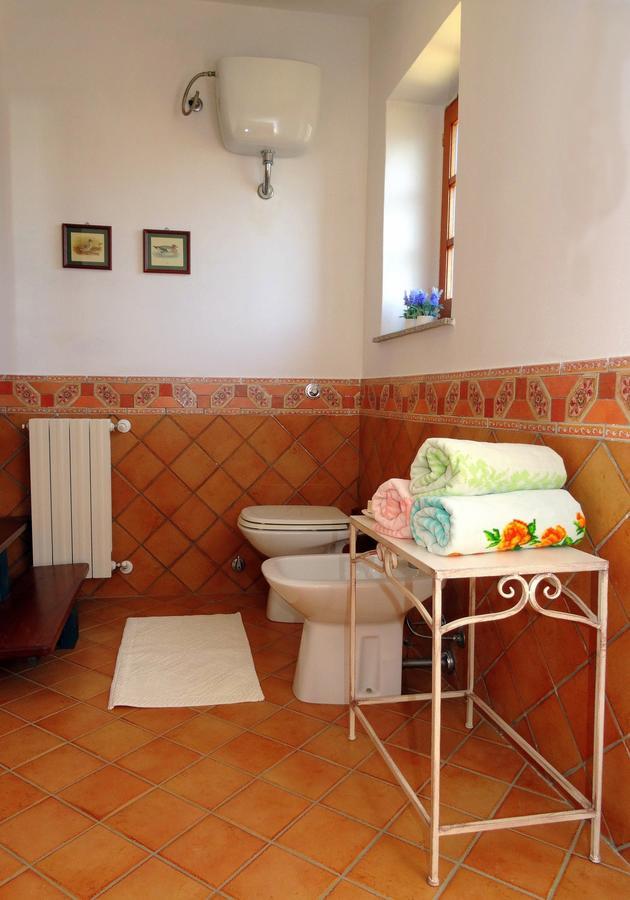 Bed and Breakfast Bb Doliahouse Dolianova Habitación foto