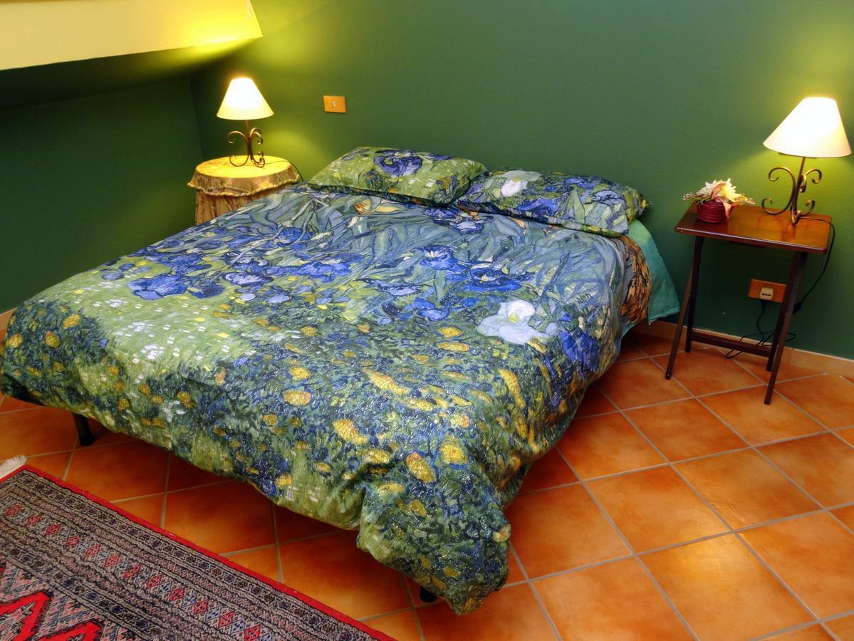 Bed and Breakfast Bb Doliahouse Dolianova Habitación foto
